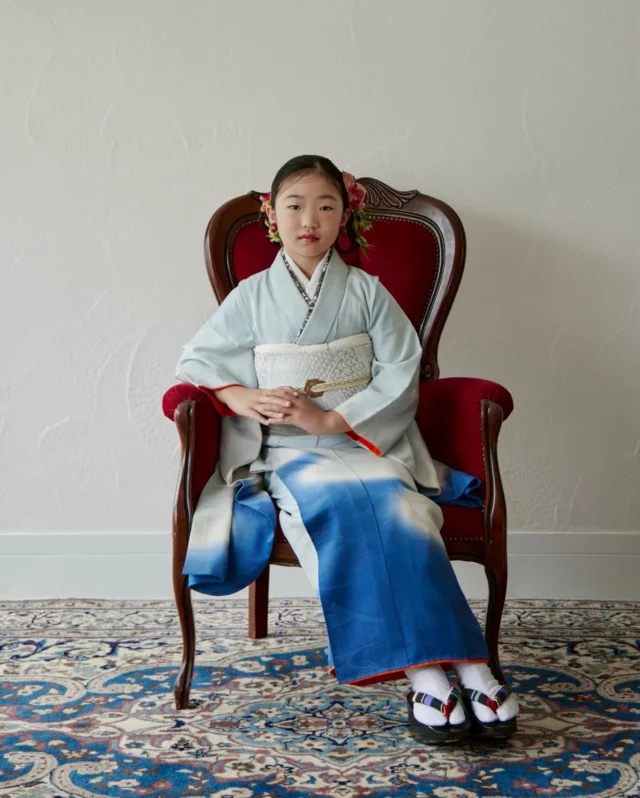 【Swipe→4枚】

2度目のご来店(嬉しー♡)
ハーフ成人式で来てくれた女の子

かっこよくて
ドキドキしちゃう撮影

7歳からの成長が見れたことが
とっても幸せですっ
来てくれてありがとう！

#kidsmakeup 
#キッズメイク
# #七五三撮影
#七五三7歳 #七五三ヘア #七五三撮影#七五三前撮り#七五三写真#アンティーク着物
#753撮影#753前撮り
#家族写真#家族写真のすすめ 
#kimono#kimonostyle
#kidshairstyles #キッズヘアアレンジ #kimonogirl #ヘアアレンジ #７歳 #七歳 #japankimono